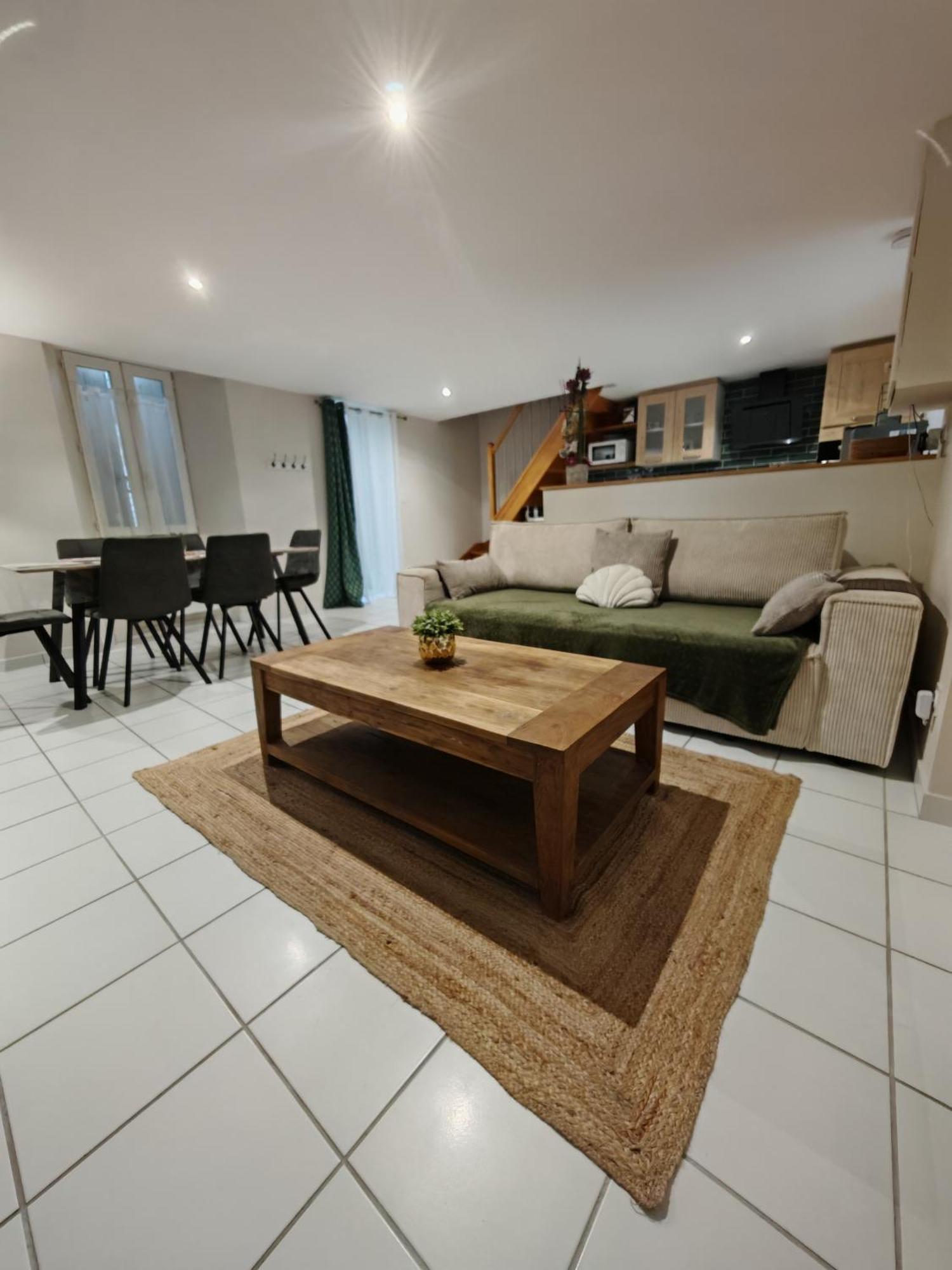 Jolie Maison Au 34 Centre-Ville Angulema Exterior foto